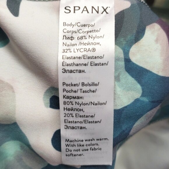 SPANX Booty Boost Active Printed 7/8 Leggings Painted Camo Women's Small - Picture 12 of 14